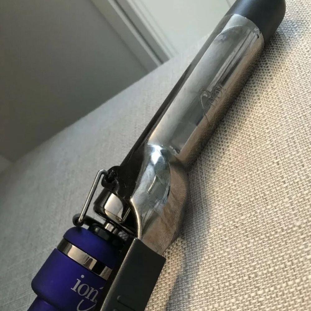 Ion titanium curling iron